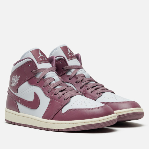Кроссовки Jordan Wmns Air Jordan 1 Mid