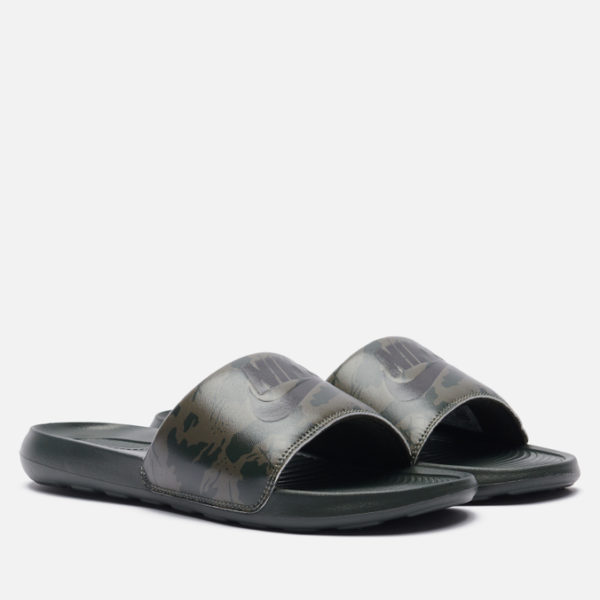 Сланцы Nike Victori One Print