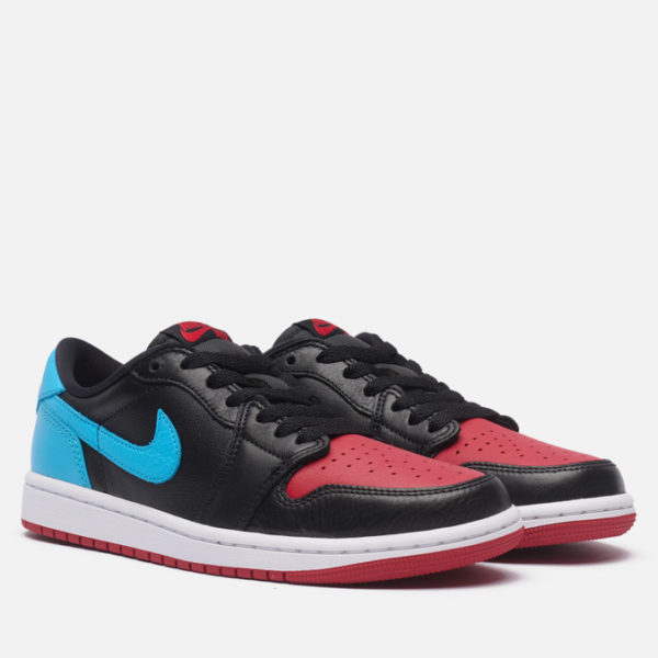Женские кроссовки Jordan Wmns Air Jordan 1 Retro Low OG