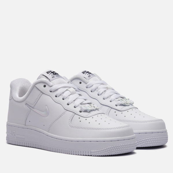 Женские кроссовки Nike Wmns Air Force 1 '07 SE