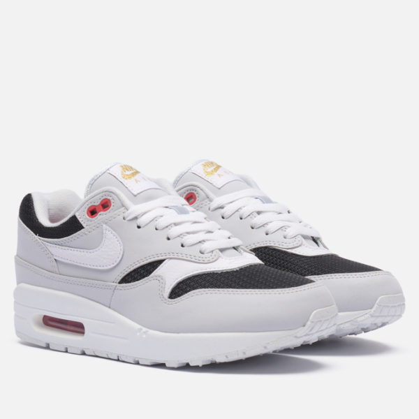 Женские кроссовки Nike Air Max 1 Premium