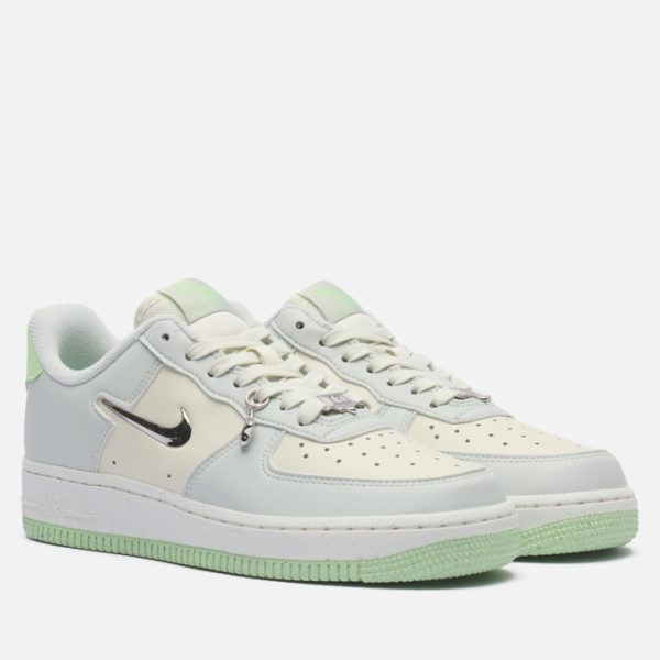 Женские кроссовки Nike Wmns Air Force 1 '07 Next Nature SE