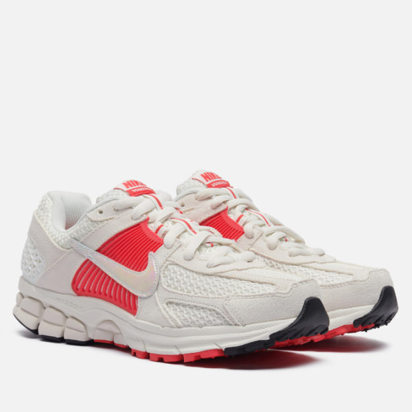 Женские кроссовки Nike Wmns Zoom Vomero 5