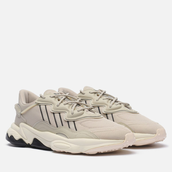 Кроссовки adidas Ozweego